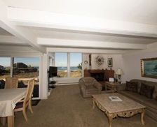 United States California Moss Landing vacation rental compare prices direct by owner 139540