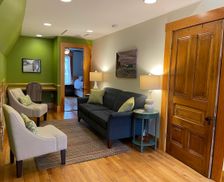 United States Michigan Marquette vacation rental compare prices direct by owner 483053