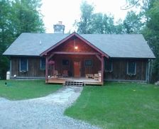United States New York Saranac Lake vacation rental compare prices direct by owner 1378784