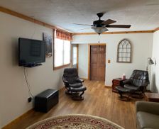 United States Wisconsin New Glarus vacation rental compare prices direct by owner 2709937