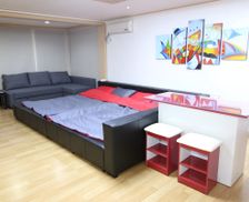 South Korea Seoul Gangdong-gu vacation rental compare prices direct by owner 5438268
