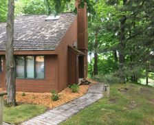 United States Michigan Bellaire vacation rental compare prices direct by owner 2676992