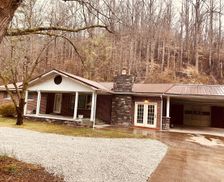 United States West Virginia Williamson vacation rental compare prices direct by owner 2665998