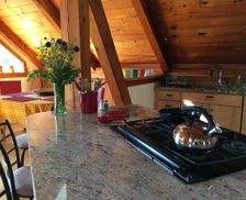 United States Vermont Hartford vacation rental compare prices direct by owner 818399