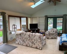 United States Washington Lake Tapps vacation rental compare prices direct by owner 11455829