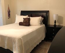 United States Texas McAllen vacation rental compare prices direct by owner 367111