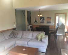 United States New York Canandaigua vacation rental compare prices direct by owner 364008