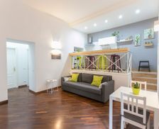 Italy Campania Napoli vacation rental compare prices direct by owner 6449051