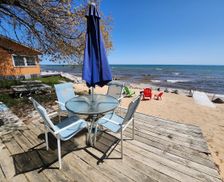 United States Michigan Au Sable Charter Township vacation rental compare prices direct by owner 1358531