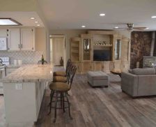 United States California Oakhurst vacation rental compare prices direct by owner 11518015