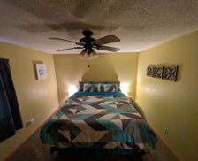 United States Illinois Mattoon vacation rental compare prices direct by owner 28821022