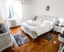 Italy Lombardia Bellagio vacation rental compare prices direct by owner 5016889