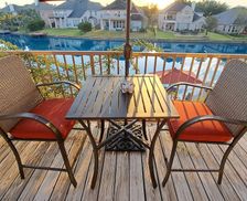 United States Texas Sugar Land vacation rental compare prices direct by owner 26496424