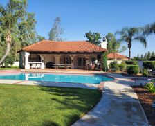 United States California Visalia vacation rental compare prices direct by owner 1253057