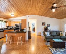 United States Hawaii Volcano vacation rental compare prices direct by owner 96741
