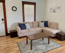 United States Illinois Carthage vacation rental compare prices direct by owner 29773814