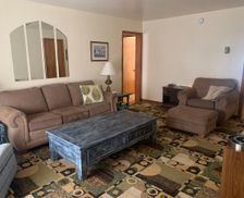 United States South Dakota Mitchell vacation rental compare prices direct by owner 2094971