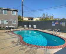 United States California Huntington Beach vacation rental compare prices direct by owner 11417372