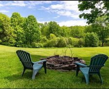 United States New York Pleasant Valley vacation rental compare prices direct by owner 25689401