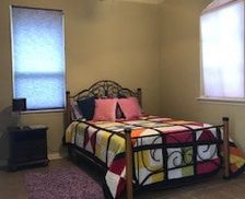United States Texas Cedar Hill vacation rental compare prices direct by owner 920122