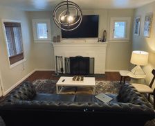 United States Michigan Flint vacation rental compare prices direct by owner 33218302