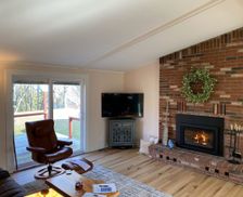 United States Michigan Grand Marais vacation rental compare prices direct by owner 2428547