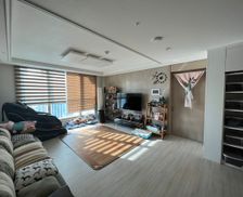 South Korea Daejeon Yuseong-gu vacation rental compare prices direct by owner 8795541