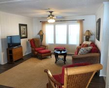 United States Florida Astor vacation rental compare prices direct by owner 2083734