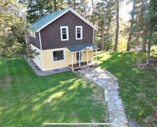 United States New York Old Forge vacation rental compare prices direct by owner 28560750