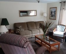 United States Wisconsin Montreal vacation rental compare prices direct by owner 746466