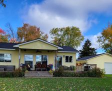 United States Michigan Pinckney vacation rental compare prices direct by owner 9801593