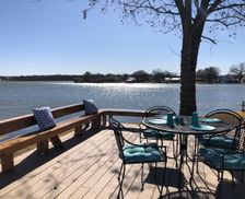 United States Texas Granbury vacation rental compare prices direct by owner 181066