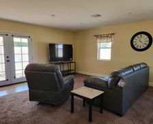 United States California Lancaster vacation rental compare prices direct by owner 25023059