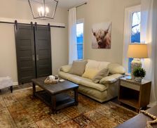 United States Illinois Urbana vacation rental compare prices direct by owner 11514275