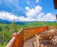 United States Tennessee Gatlinburg vacation rental compare prices direct by owner 1909124