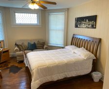 United States New York Fredonia vacation rental compare prices direct by owner 2450080