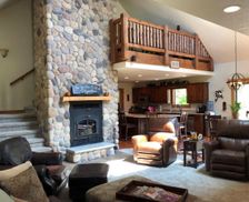 United States Wisconsin Luxemburg vacation rental compare prices direct by owner 665671