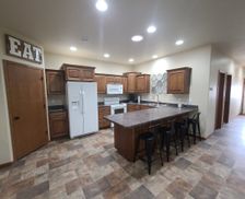 United States North Dakota Dickinson vacation rental compare prices direct by owner 24677727