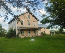 United States New York Willsboro vacation rental compare prices direct by owner 29529606