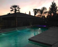 United States California Visalia vacation rental compare prices direct by owner 25037007