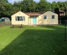 United States Indiana Bremen vacation rental compare prices direct by owner 11449047