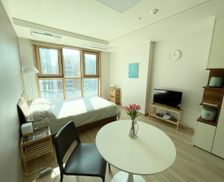 South Korea Seoul Songpa-gu vacation rental compare prices direct by owner 25926366
