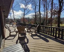 United States North Carolina Hendersonville vacation rental compare prices direct by owner 27787067