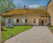 France Bourgogne-Franche-Comté Commarin vacation rental compare prices direct by owner 5679542