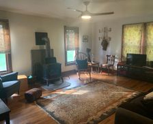 United States New York Ellenville vacation rental compare prices direct by owner 1187083