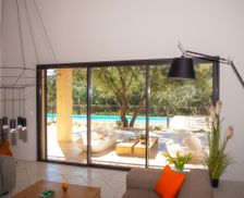 France Provence-Alpes-Côte d'Azur L'Isle-sur-la-Sorgue vacation rental compare prices direct by owner 5787821