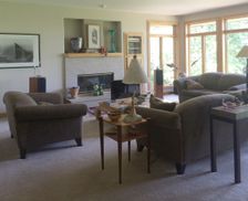 United States Wisconsin Waukesha vacation rental compare prices direct by owner 747043