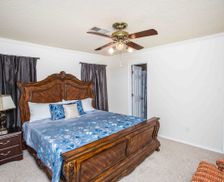 United States Texas Lubbock vacation rental compare prices direct by owner 27787856
