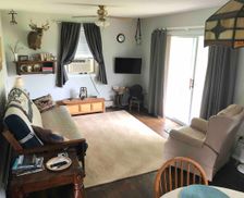 United States New York Schroon Lake vacation rental compare prices direct by owner 836308