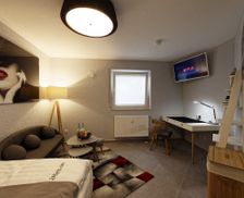 Germany Hessen Kelsterbach vacation rental compare prices direct by owner 6258252